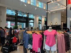 -lululemon(比斯特购物村店)