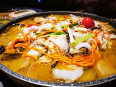 -山城外·非遗酸菜鱼(蜀都万达店)