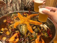 -老东镇啤酒屋海鲜加工·蒸汽海鲜·海鲜烧烤(台东店)