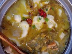 -周鱼小馆石锅酸菜鱼(活力汇店)