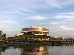-郑东新区龙湖公共艺术中心