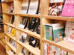 -猫的天空之城概念书店(印象城购物中心店)