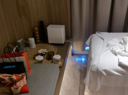 -AURAS璈然科技护肤中心