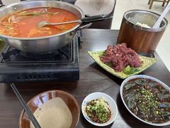 -苗侗地道红酸.酸汤鱼·酸汤牛肉