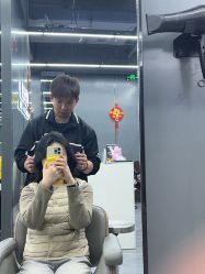 -藤野造型烫发染发