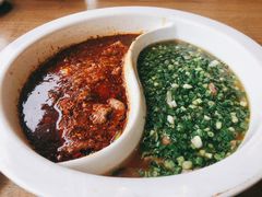 鸳鸯水煮牛肉-成都吃客(九眼桥店)