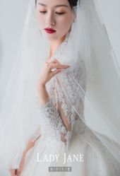 -Lady  Jane高端婚纱礼服馆