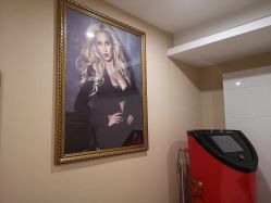 -紫琪尔国际丰胸美胸机构