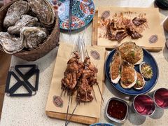 -蚝堡·生蚝海鲜烧烤物种起源•海肠捞饭(刘公岛店)