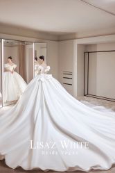 点击看大图 -Renee芮亦婚纱