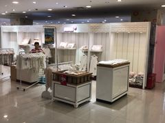 -宝大祥青少年儿童购物中心(普陀中环店)