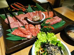 -炼火烤肉店