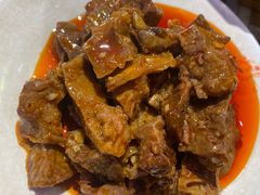 -爆炸头阿姨小四川正宗川味小吃(无任何分店)