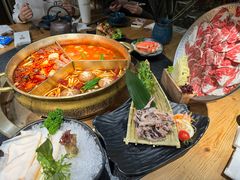 -湊湊火锅·茶憩(南京东路悦荟店)