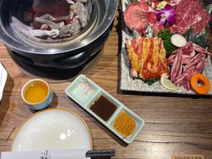 -明洞阿姨·韩式酱蟹烤肉·创意料理(三元桥店)