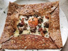 鸡蛋蘑菇熏肉荞麦可丽饼-RAC BAR(安福路店)