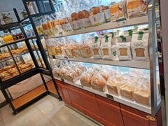 面包甜点陈列柜-麦的多(石油路店)
