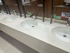 -砂之船奥莱(南京江宁店)