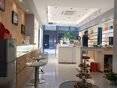 -视野联行眼镜·蔡司·尼康·豪雅·依视路(青浦宝龙店)