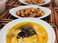 -老乡鸡(上海白玉兰广场店)