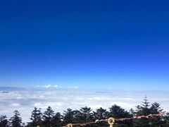 -峨嵋山金顶