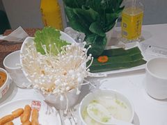 -犇鼎牛潮汕牛肉火锅(新辰里学清路店)