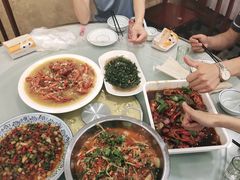 -焱焰鲜锅兔·佳味郑氏·自贡特色菜