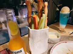 -穹六人间 people 6(岳阳路店)