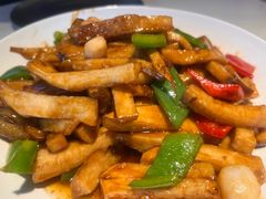 -赶海部落海鲜城(海阳路店)