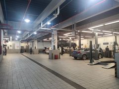 -杭州中沃沃尔沃4S店(滨江区店)