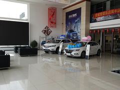 -上汽荣威飞凡体验中心(莲池南二环店)