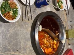 -忘情水鱼头·鲜鱼火锅(滨江中路店)