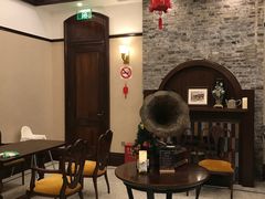 等位区-东海咖啡馆