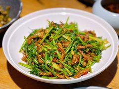 香菜牛肉-胡马八破·川菜小馆(高新万达店)
