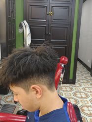 -豪帅男士理容馆