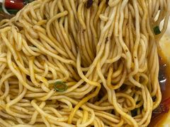 -犟一碗双椒鸡面(得意世界店)