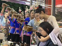 -刘姐啤酒鱼民族演艺餐厅(西街总店)