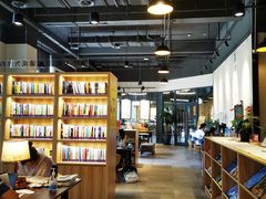 -五峰书院(南洋泾路店)