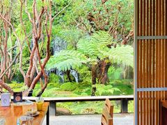 -Chom Cafe and Restaurant