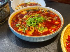 -万重锦·人文川菜馆(骡马市店)