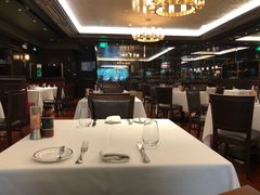 大堂-Wolfgang’s Steakhouse 沃夫冈牛排馆(上海白玉兰广场店)