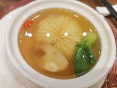 竹荪菊花豆腐汤-勺园中餐厅