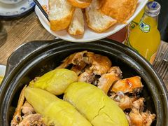 -东川炭炉鸡煲·榴莲瓦煲鸡(广州首店)
