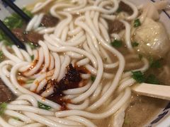 -鑫花溪牛肉米粉(东环大润发店)