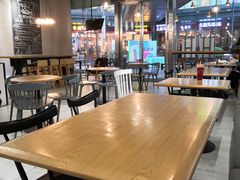 大堂-HELLO 27 意面·沙拉·帕尼尼