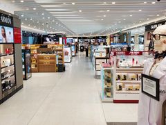 -中免(澳门机场免税店)