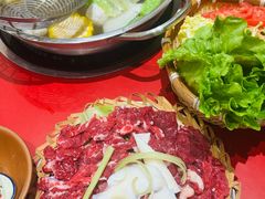 8两鲜肉（偏肥）-潮汕·草根牛肉档(上海荟聚城市集市店)