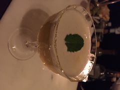 iphone_upload_pic-LONG BAR 廊吧(外滩华尔道夫酒店)