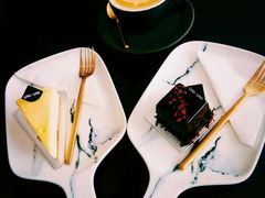 -UNI UNI(环亚凯瑟琳店)