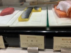 面包甜点陈列柜-世德花园酒店自助餐